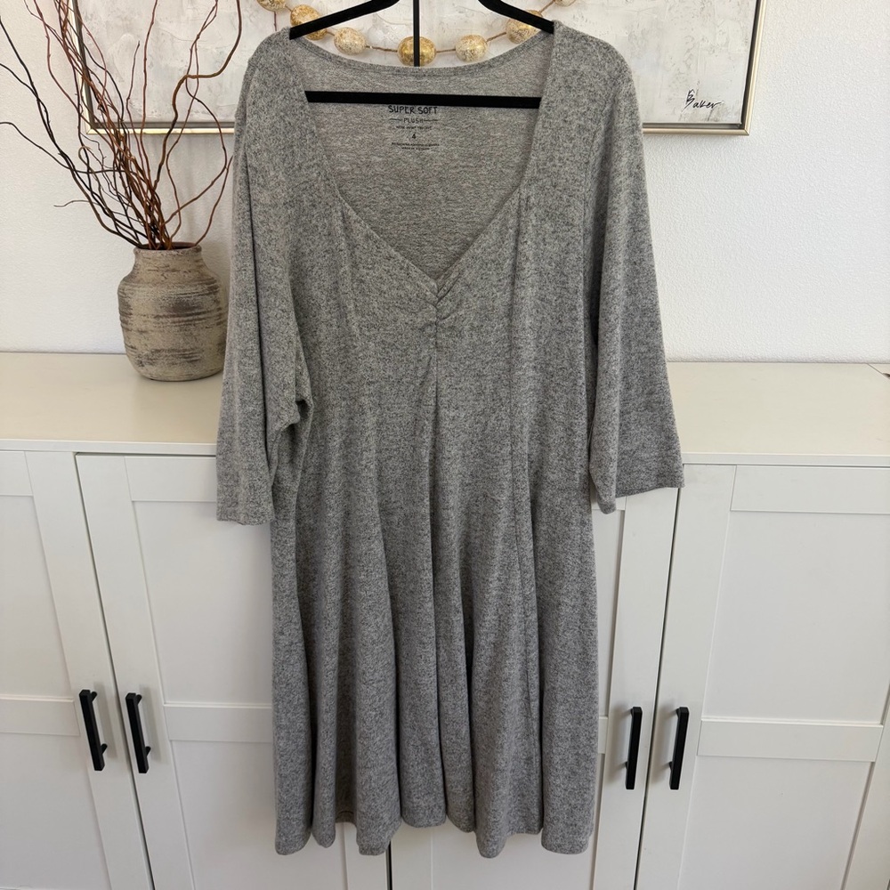 torrid Heather Gray Super Soft Knits V-Neck Knit Top Size 4 / 4X / 26